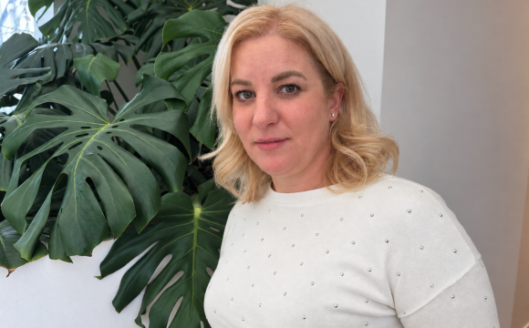 Mojca Hucman v2