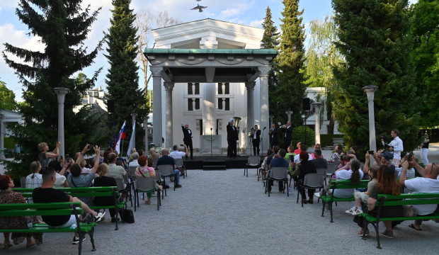 Spust goloba Dnevi dediščine na Žalah 2026 